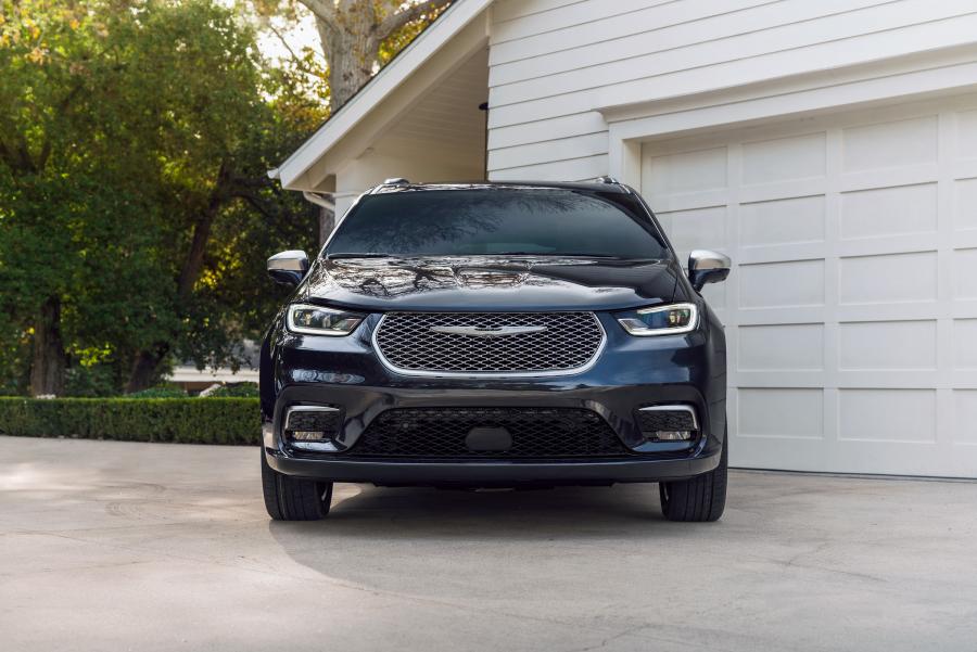  Chrysler Pacifica Pinnacle AWD (RU) 2020 года  (фото 32 из 82)